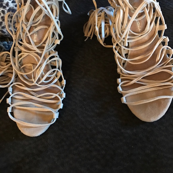 🎉1 LEFT BLOWOUT🎉Jeffrey Campbell Lace Up Heels - Picture 4 of 8